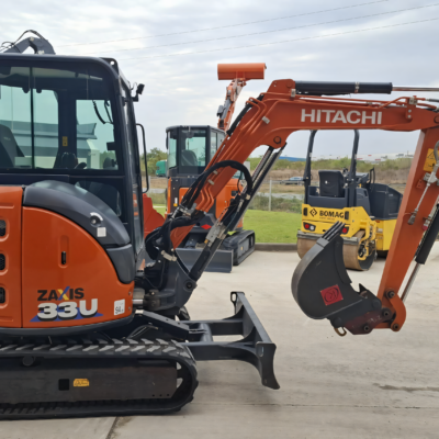 Hitachi ZX33